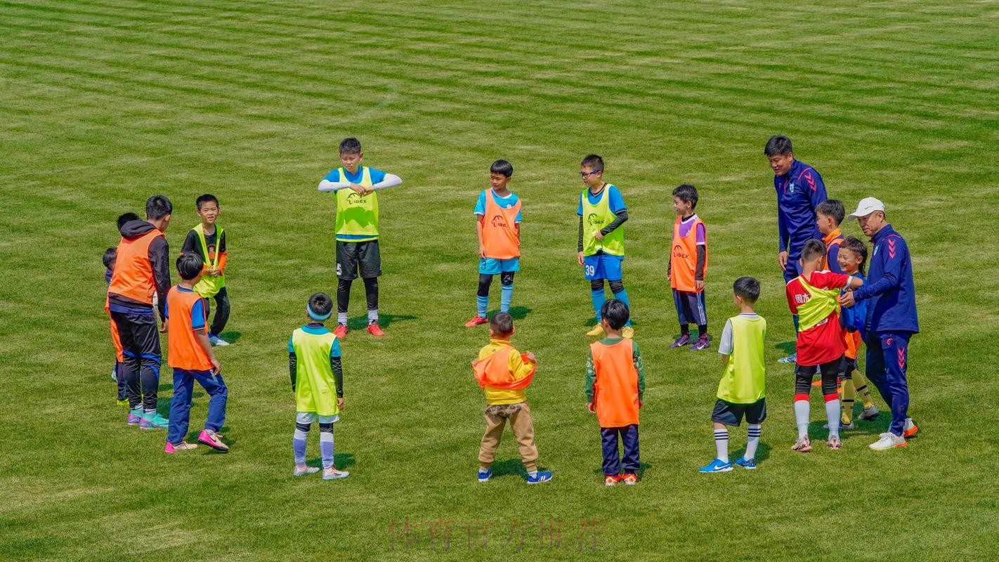 延边青训受益“百名外教项目” 西班牙教练费尔明爱旅游更爱足球 延边青训受益“百名外教项目” 西班牙教练费尔明爱旅游更爱足球